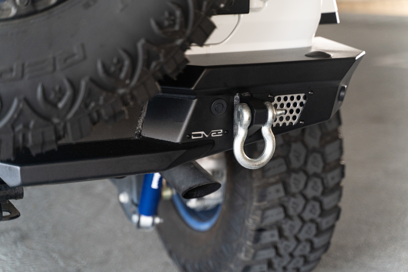 DV8 Offroad 2018 Jeep Wrangler JL MTO Series Rear Bumper w/ Optional Tire Carrier - Image 10