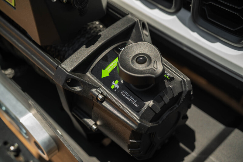 DV8 Offroad Xtract 12k Synthetic Rope Winch - Image 5