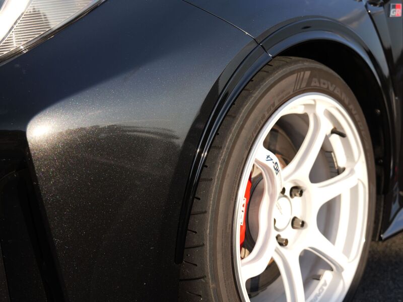 HKS GR COROLLA GZEA14H Fender Molding - Image 7
