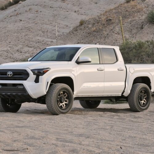Fabtech 2024 Toyota Tacoma 4WD (w/o AVS) 1.5in Leveling Kit - Image 5