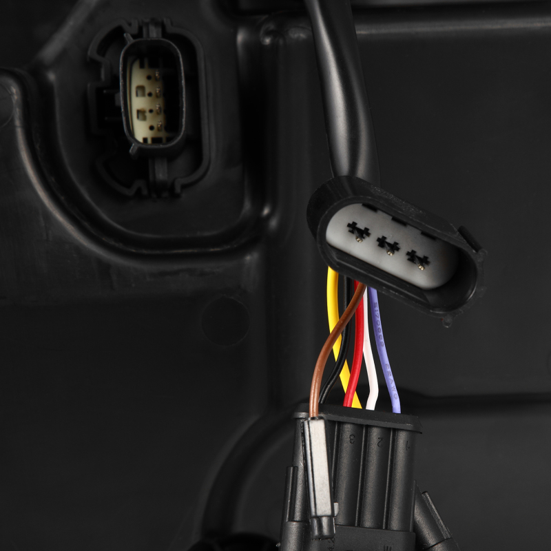 AlphaRex 23-26 Ford F-250 SD LUXX LED Proj Headlights Alpha Blk w/Activ Light/Seq Signal/Switchback - Image 8
