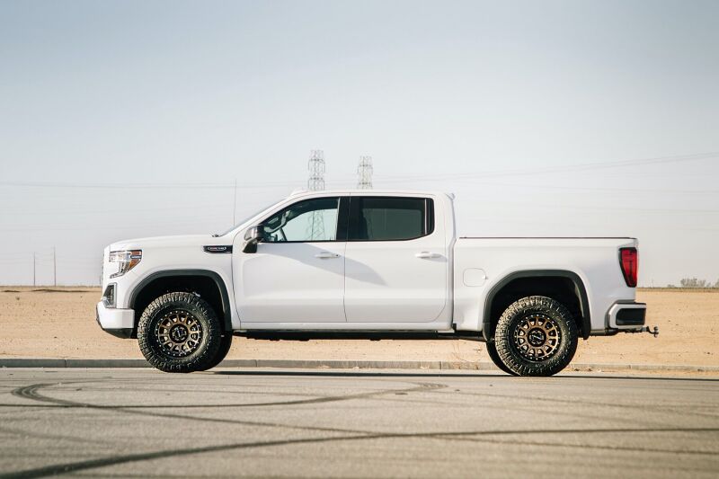 Cognito 19-24 Chevy Silv/Sierra 1500 2/4WD 3in Perf Ball Joint Lvl Lift Kit w/Fox PS Coilovr 2.0 IFP - Image 4