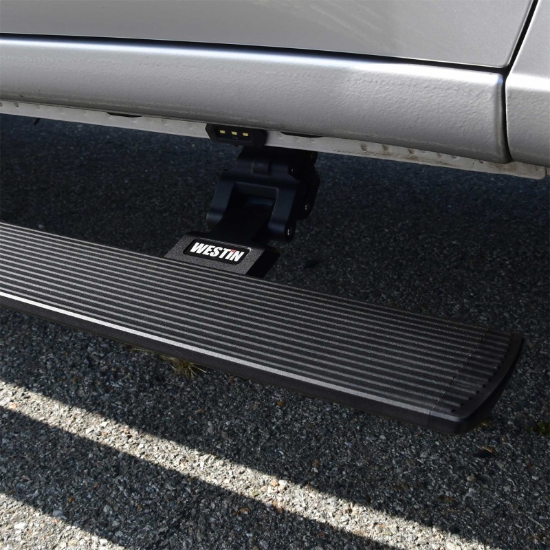 Westin 29-24135 19-26 Chev/GMC Silv/Srra 1500 CC (No 19 LTD) / 20-26 2500/3500 Pro-e Running Boards - Tex Blk - Image 7