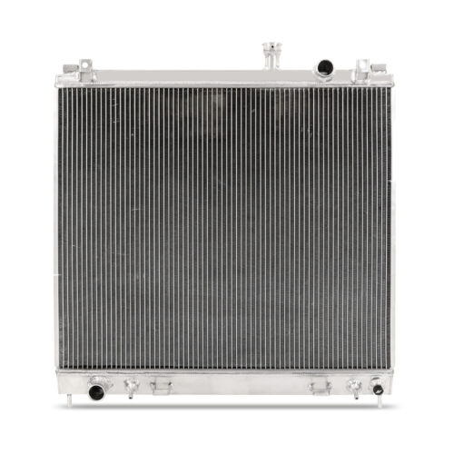 Mishimoto Aluminum Radiator for 04-13 Infiniti QX56 / 05-14 Nissan Armada - Image 3