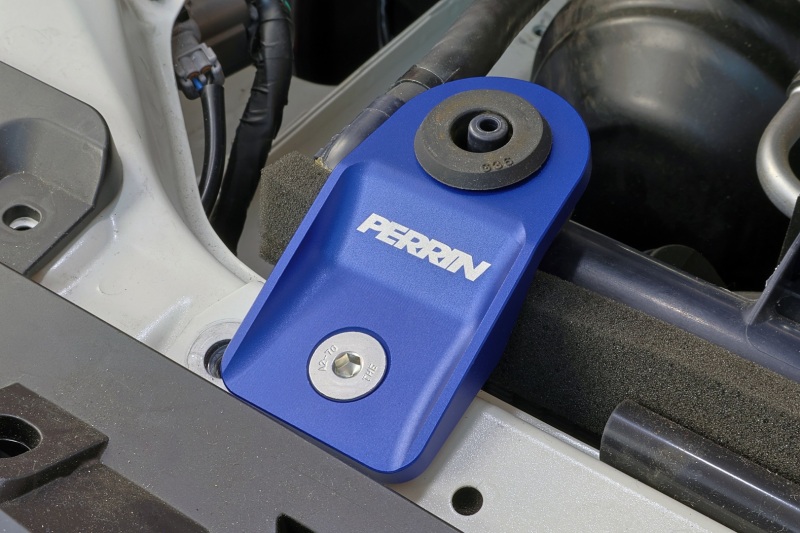PERRIN 08-14 Subaru WRX/STI / 08-11 Impreza / 08-10 Outback Upper Radiator Bracket Set - Blue - Image 2