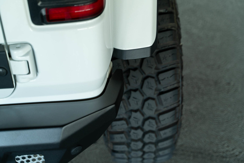 DV8 Offroad 18-23 Wrangler JL FS-7 Series Rear Bumper - Image 7