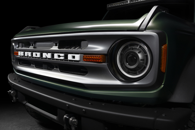 Oracle Ford Bronco 21+ Oculus Bi-LED Projector Headlights - Image 8