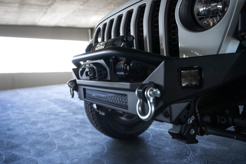 DV8 Offroad 18-23 Jeep Wrangler JL / 20-23 Jeep Gladiator JT FS-7 Mid-Width Winch Front Bumper - Image 4