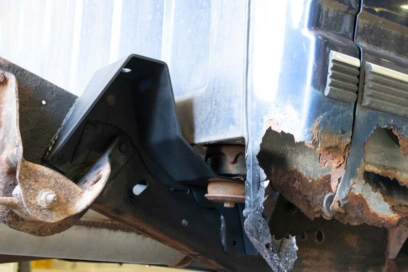 Rust Buster 1988-1998 Chevrolet & GMC C/K 1500 & 2500 Bed and Cab Mount Brackets - Left - Image 8