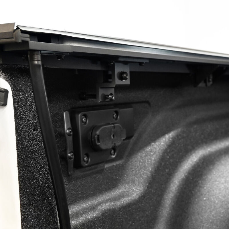 Westin 19-25 RAM 2500/3500 6.4ft Bed Electric Retractable Tonneau Cover - Black - Image 6