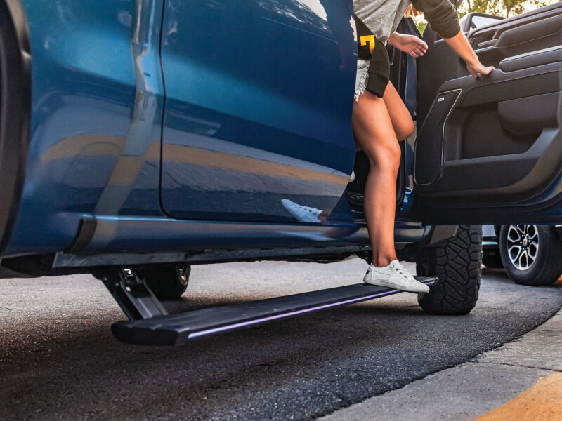 AMP Research PowerStep Vision for 21-26 Chevrolet Suburban - Image 3