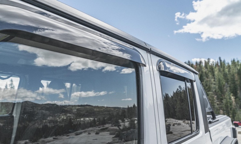 AVS 94183 2018 Jeep Wrangler Unlimited (4-Door) Ventvisor Outside Mount Window Deflectors 4pc - Smoke - Image 9