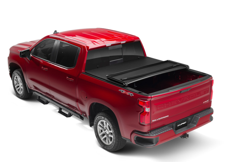 Lund 95080 04-12 Chevy Colorado (5ft. Bed) Genesis Tri-Fold Tonneau Cover - Black - Image 8