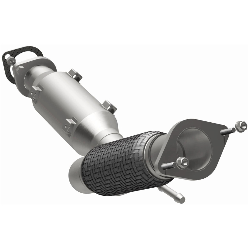 MagnaFlow 280396 17-20 Nissan Rogue Sport Rear Underbody 2L Direct Fit Converter - Image 2