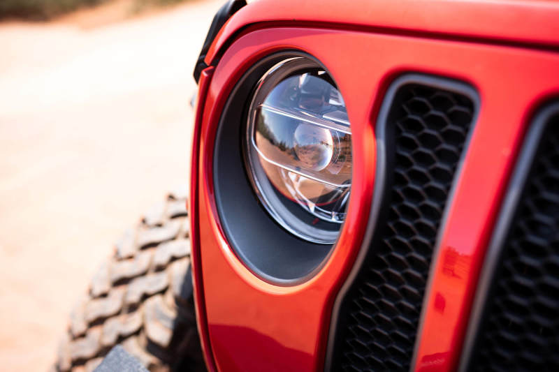 DV8 Offroad HLCJL-01 2018+ Jeep Wrangler JL/Gladiator LED Projector Headlights - Image 6