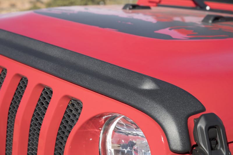 Bushwacker 18-19 Jeep Wrangler Rubicon/Sport//Unlimited/Sport S Hood Stone Guard- Black - Image 7