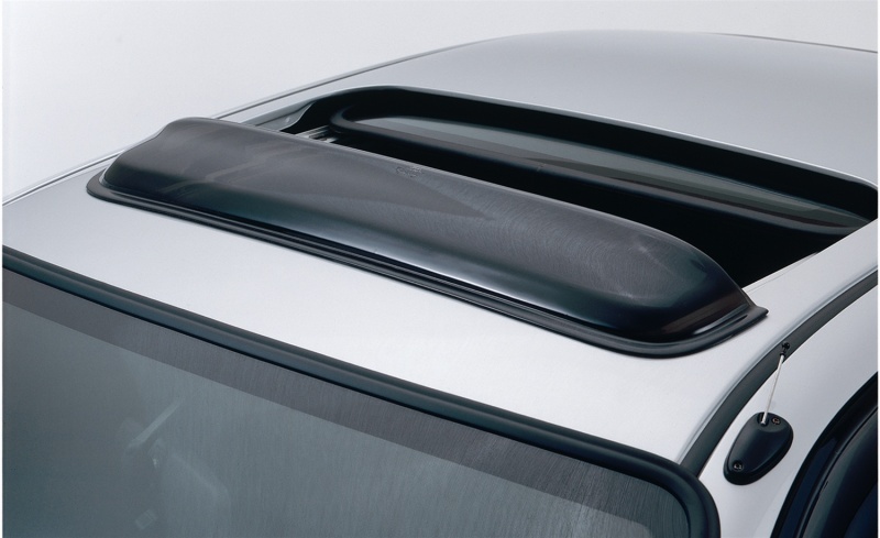 AVS 77005 Universal Windflector Classic Sunroof Wind Deflector (Fits Up To 41.5in.) - Smoke - Image 4