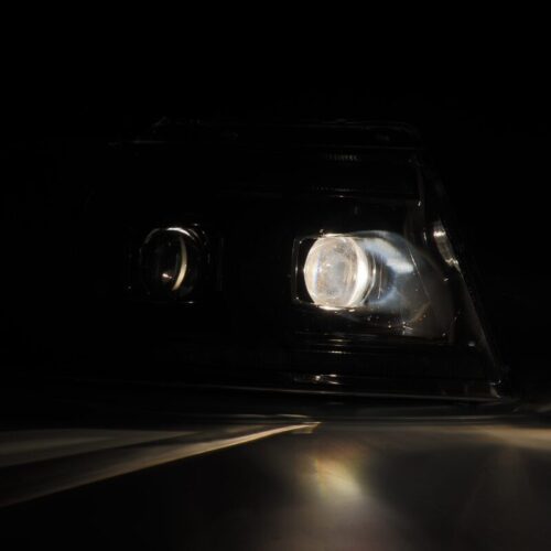 AlphaRex 880133 04-08 Ford F150 Chrome LUXX Series Projector headlights - Image 5