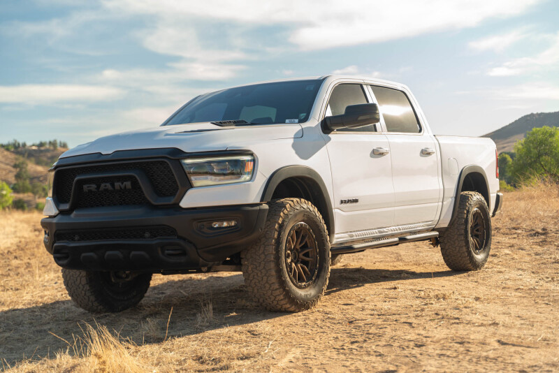 DV8 Offroad SRDR1-01 19-25 RAM 1500 Crew Cab OE Plus Side Steps - Black Steel