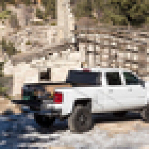 BAK 226133 2020 Chevy Silverado 2500/3500 HD 6ft 9in Bed BAKFlip G2