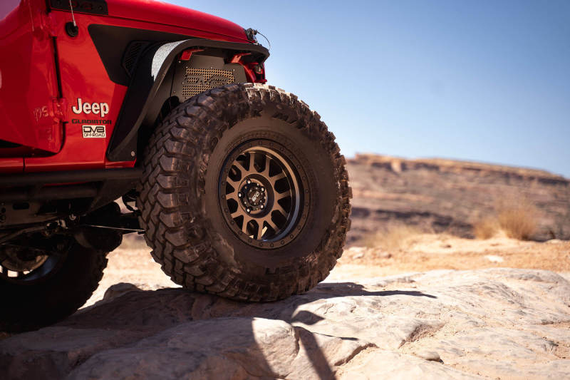 DV8 Offroad INFEND-03FB 2018+ Jeep Wrangler JL Front Inner Fenders - Black - Image 2