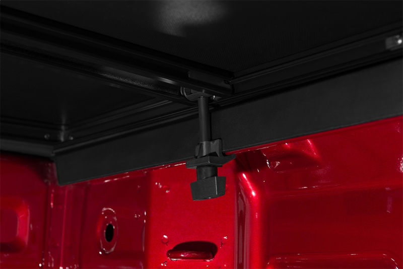 Lund 950292 19-23 Chevrolet Silverado 1500 (5.5ft. Bed) Genesis Tri-Fold Tonneau Cover - Black - Image 9