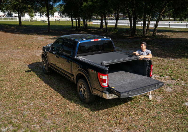 BAK 80339 21-22 Ford F-150 (Incl. 2022 Lightning) Revolver X4s 5.7ft Bed Cover - Image 3
