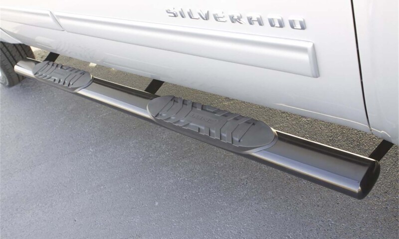Lund 23910562 2019 Chevrolet Silverado 1500 Crew Cab 5in Oval Straight SS Nerf Bars - Polished - Image 4